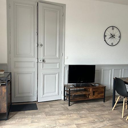 Appartement F1, Refait A Neuf, 150M De La Plage 东维尔莱班 外观 照片